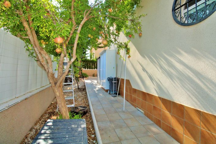 Image No.27-3 Bed Villa for sale