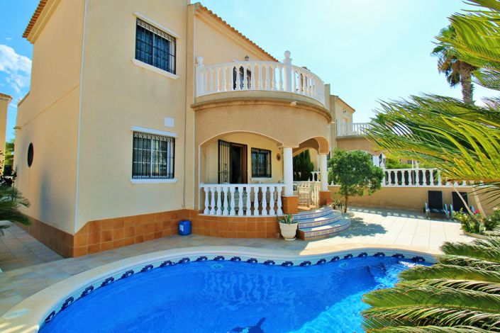 Image No.28-3 Bed Villa for sale