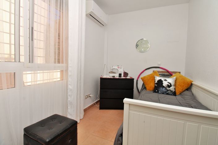 Image No.13-3 Bed Townhouse for sale