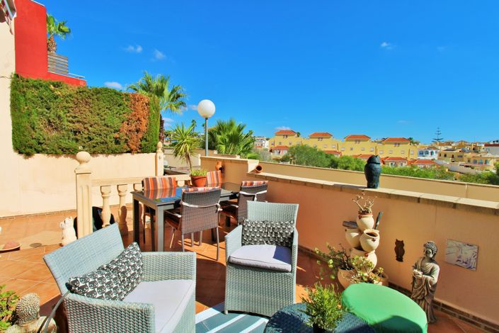 Image No.3-3 Bed Townhouse for sale