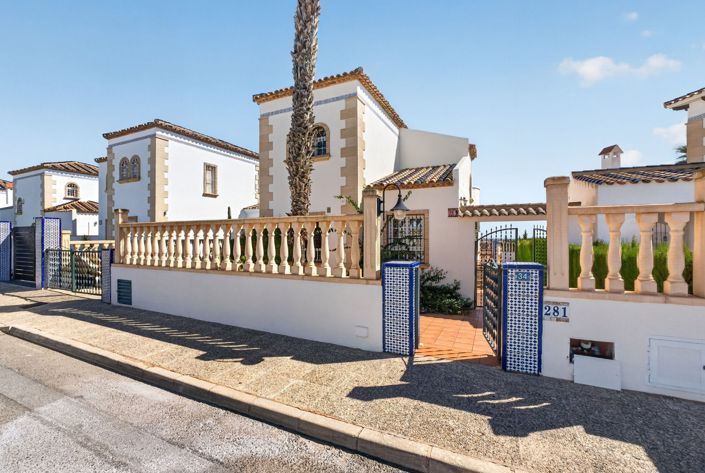 Image No.3-Villa de 3 chambres à vendre à Villamartin