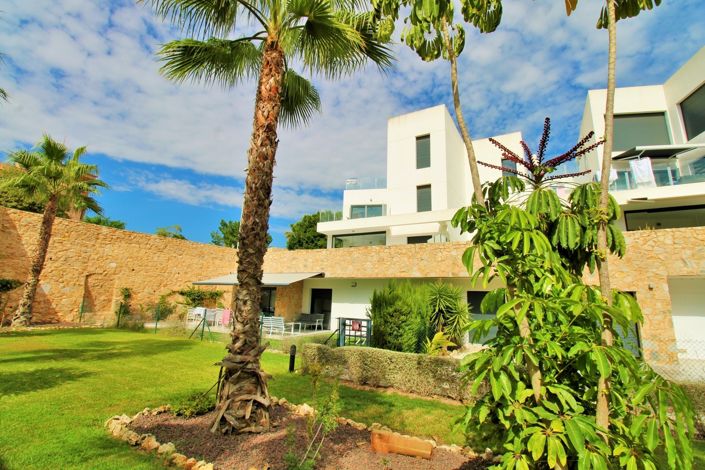 Image No.32-3 Bed Apartment for sale