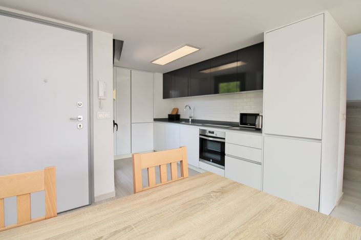 Image No.9-3 Bed Apartment for sale