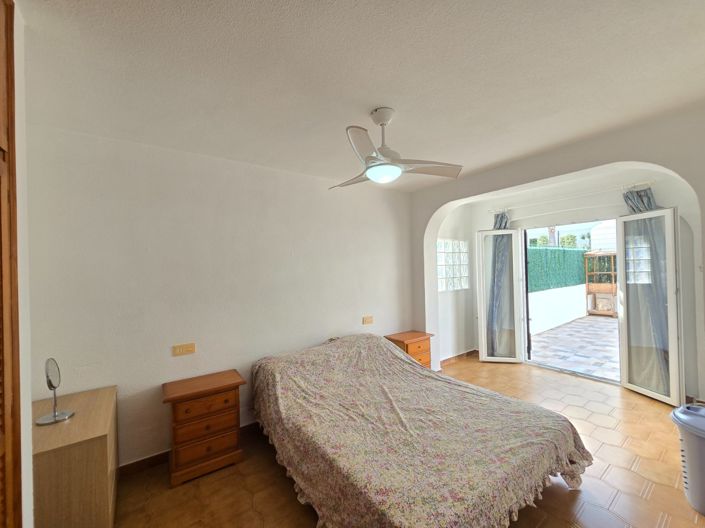 Image No.12-2 Bed Bungalow for sale