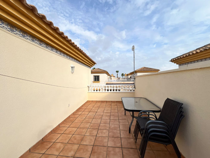 Image No.41-3 Bed Townhouse for sale