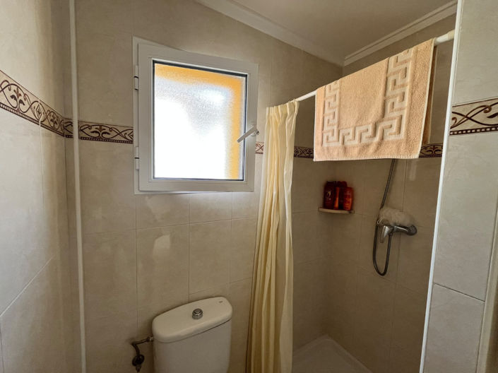 Image No.9-3 Bed Townhouse for sale