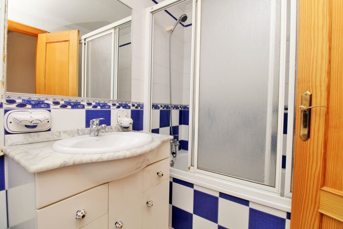 Image No.17-3 Bed Apartment for sale