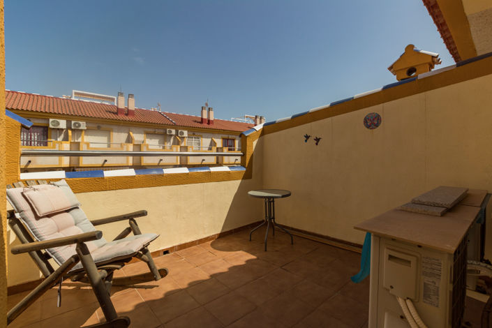 Image No.35-3 Bed Townhouse for sale