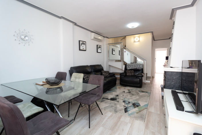 Image No.5-3 Bed Townhouse for sale