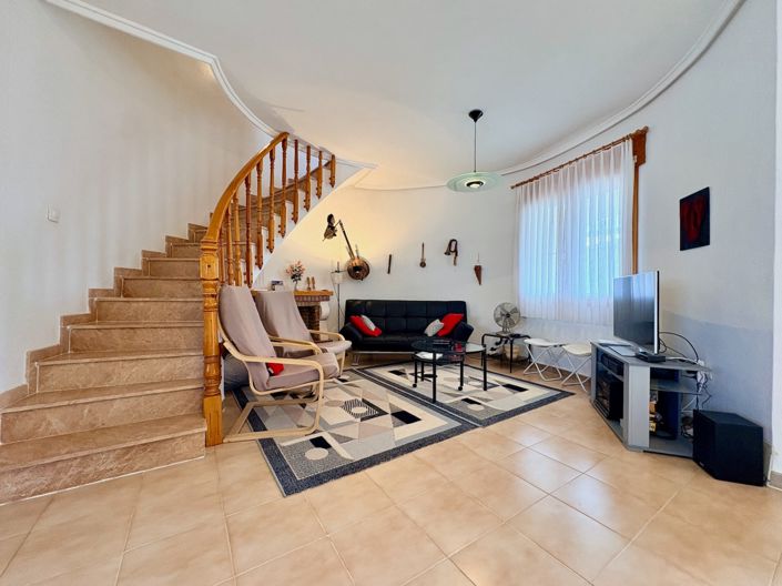 Image No.2-3 Bed Villa for sale