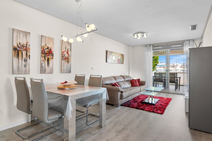Image No.17-2 Bed Apartment for sale