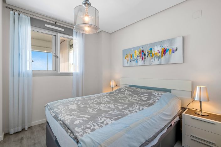 Image No.25-2 Bed Apartment for sale