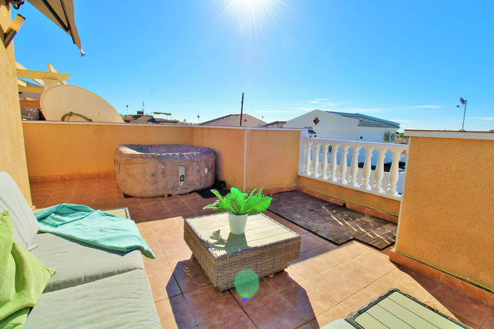 Image No.21-3 Bed Townhouse for sale