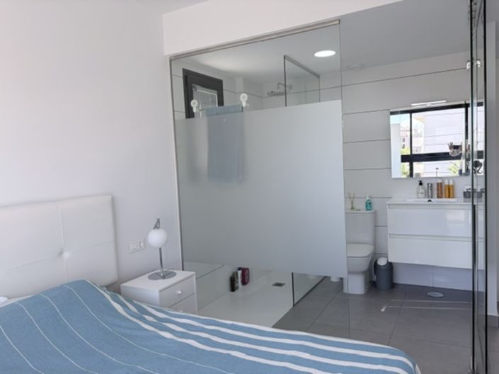 Image No.9-2 Bed Apartment for sale