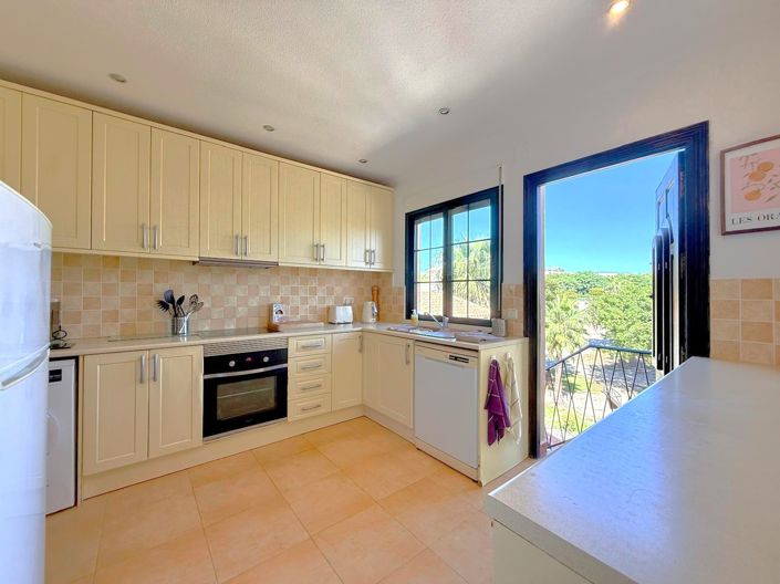 Image No.13-6 Bed Villa for sale