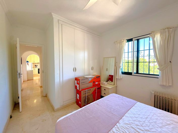 Image No.16-6 Bed Villa for sale
