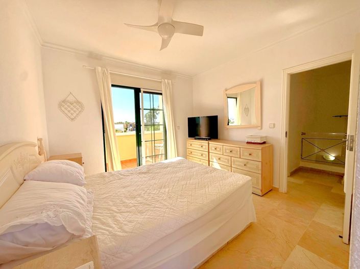 Image No.22-6 Bed Villa for sale