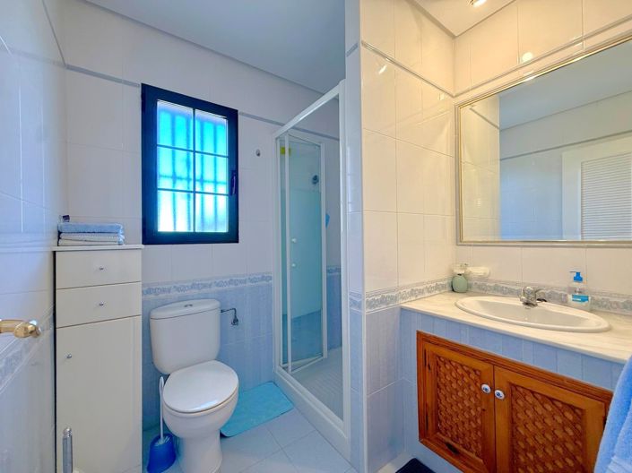 Image No.27-6 Bed Villa for sale