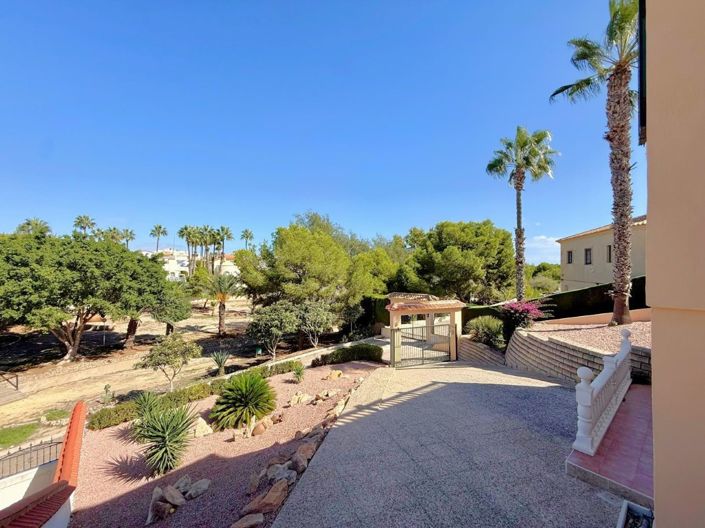 Image No.38-6 Bed Villa for sale