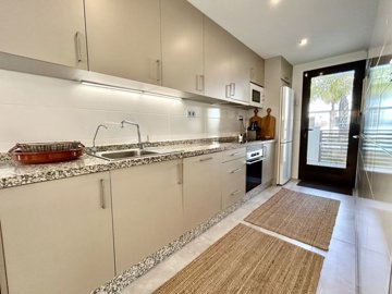 img3546xlarge