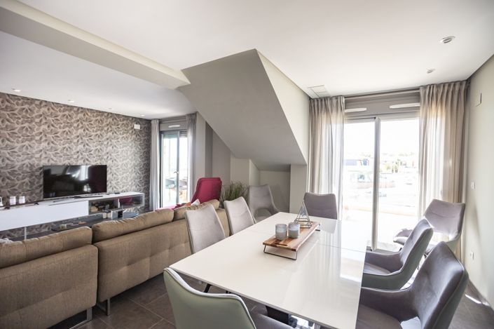 Image No.22-4 Bed Apartment for sale