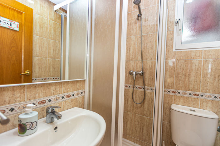 Image No.17-3 Bed Apartment for sale