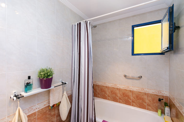 Image No.28-2 Bed Apartment for sale