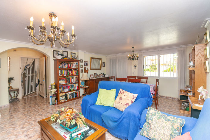 Image No.19-4 Bed Villa for sale
