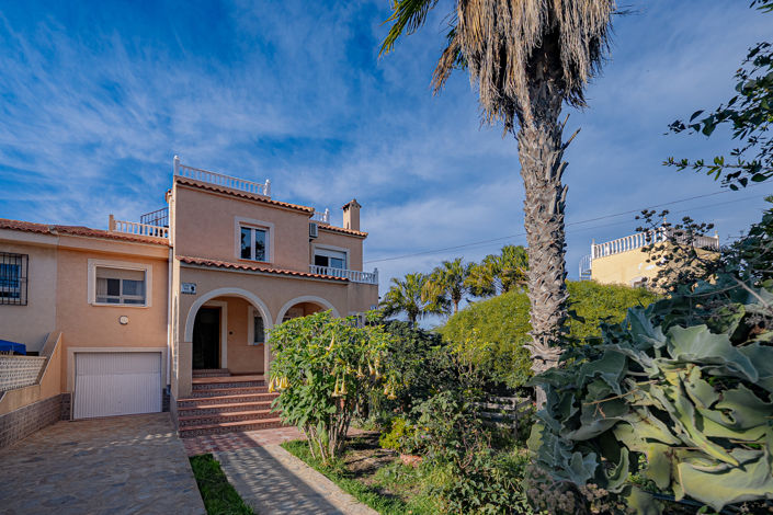 Image No.4-Villa de 4 chambres à vendre