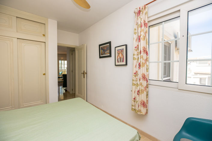 Image No.40-2 Bed Apartment for sale