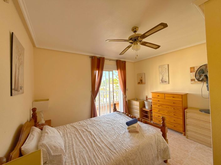 Image No.22-3 Bed Townhouse for sale