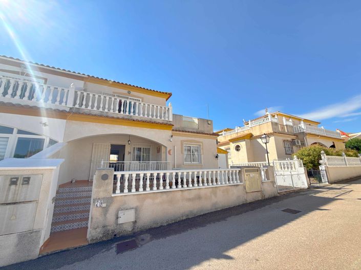 Image No.25-3 Bed Townhouse for sale