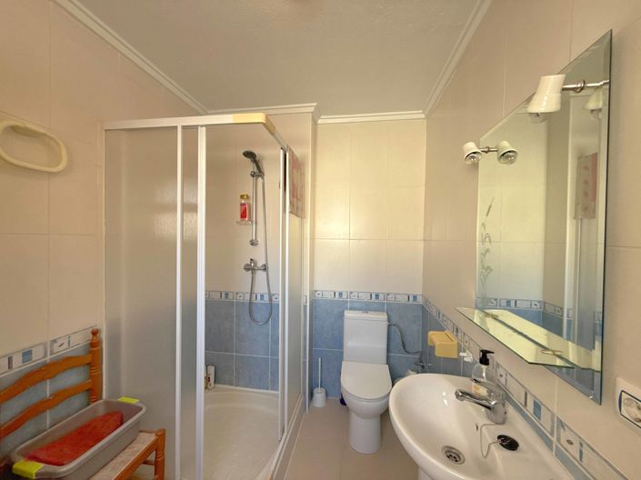 Image No.28-3 Bed Townhouse for sale