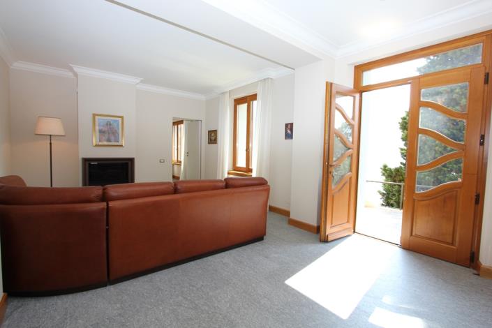 Image No.11-6 Bed Villa for sale