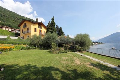 6 Bed Villa for sale