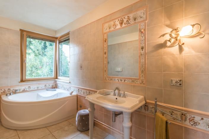 Image No.6-3 Bed Villa for sale