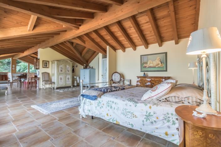 Image No.17-3 Bed Villa for sale