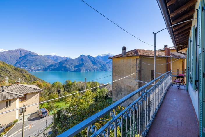 Image No.1-4 Bed House for sale