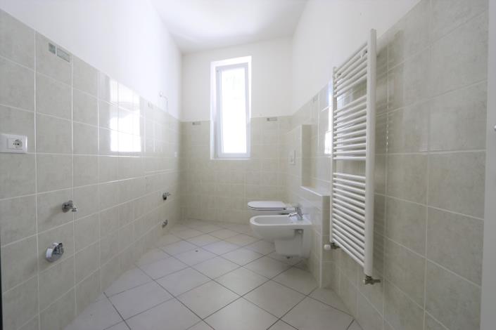 Image No.10-Appartement de 2 chambres à vendre à Lenno