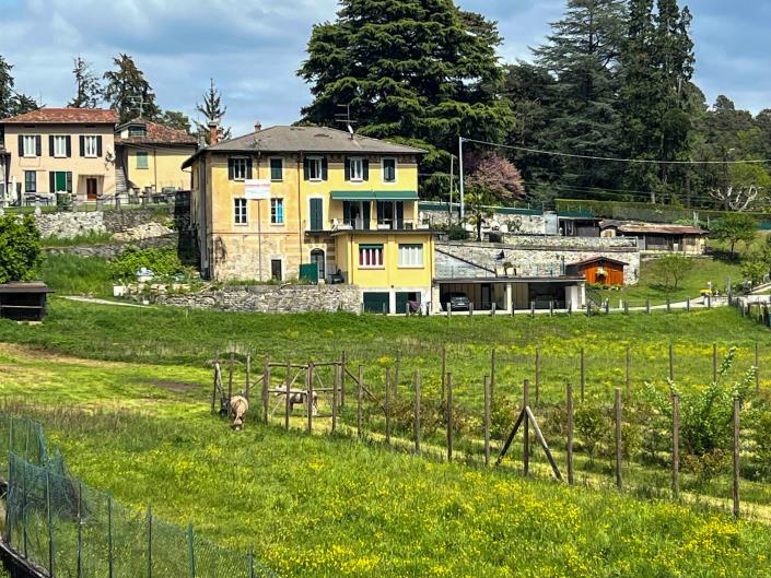 Image No.2-Appartement de 2 chambres à vendre à Menaggio