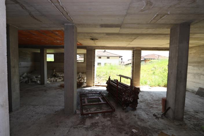 Image No.10-8 Bed Villa for sale