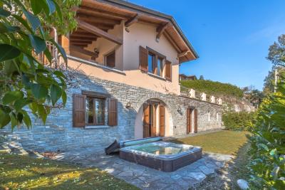 Villa / Détaché de 3 chambres à vendre à Menaggio