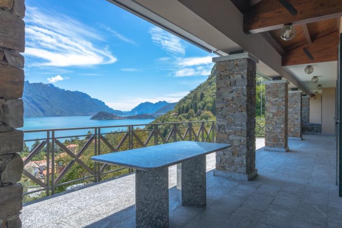 Image No.2-Villa de 4 chambres à vendre à Menaggio