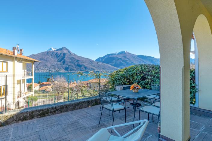 Image No.2-Appartement de 2 chambres à vendre à Pianello Del Lario