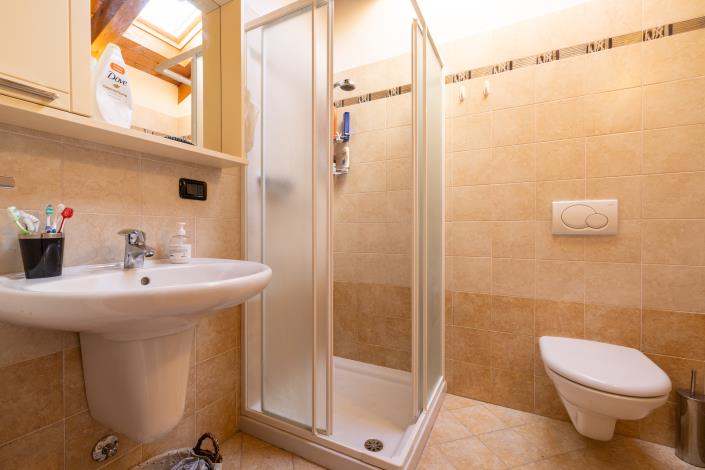 Image No.18-Appartement de 2 chambres à vendre à Pianello Del Lario