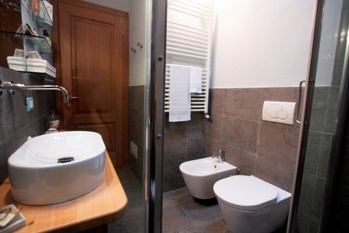 Image No.5-Maison de 3 chambres à vendre à Ossuccio