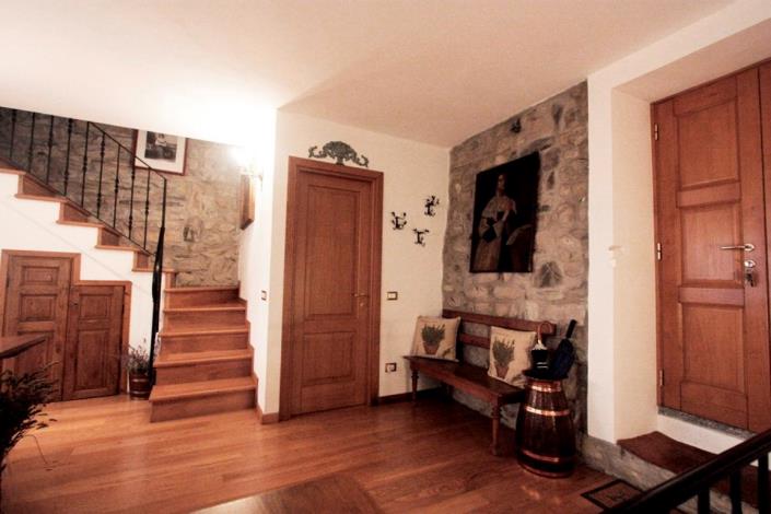 Image No.6-Maison de 3 chambres à vendre à Ossuccio