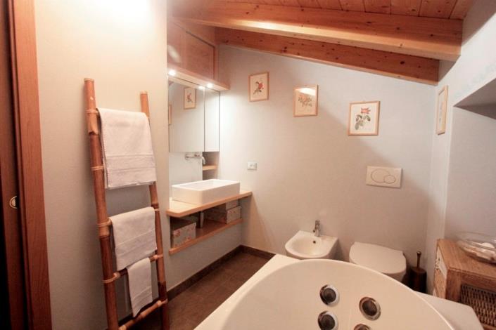 Image No.16-Maison de 3 chambres à vendre à Ossuccio