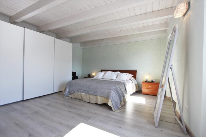 Image No.12-3 Bed House for sale