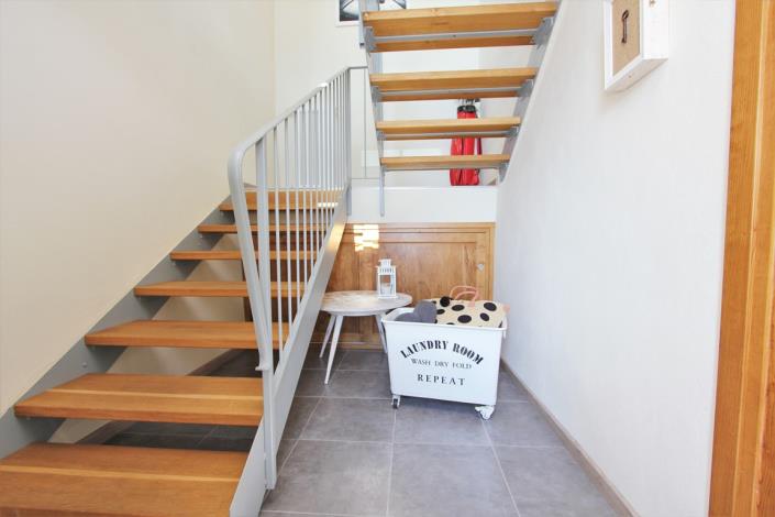 Image No.19-3 Bed House for sale